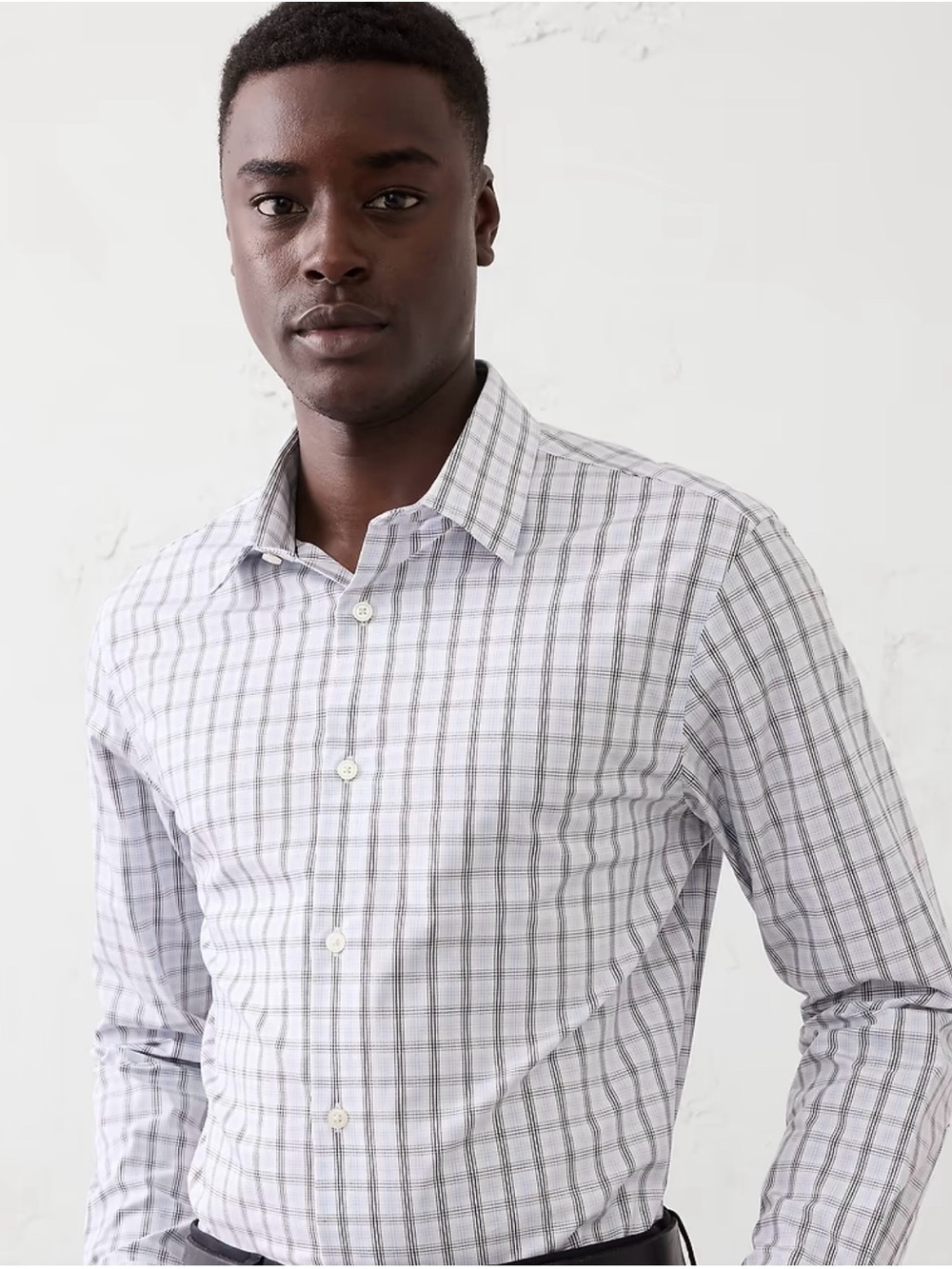 Freshly Dry-Cleaned Banana Republic Men's Button-Up White With Blue Plaid XX